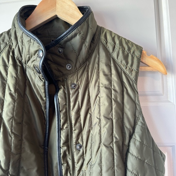 Banana Republic Olive Vest with Black Accents - Picture 4 of 8